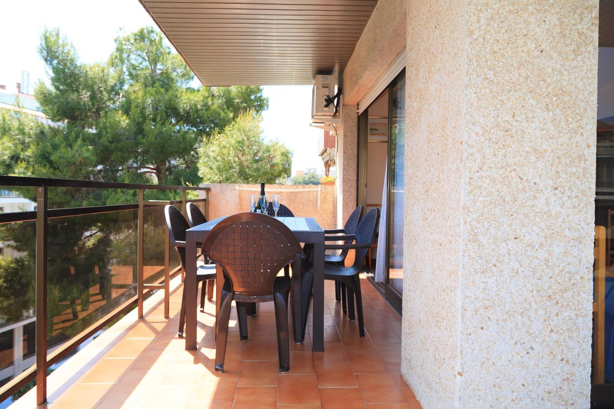 Uhc Casalmar Apartments Salou Room photo