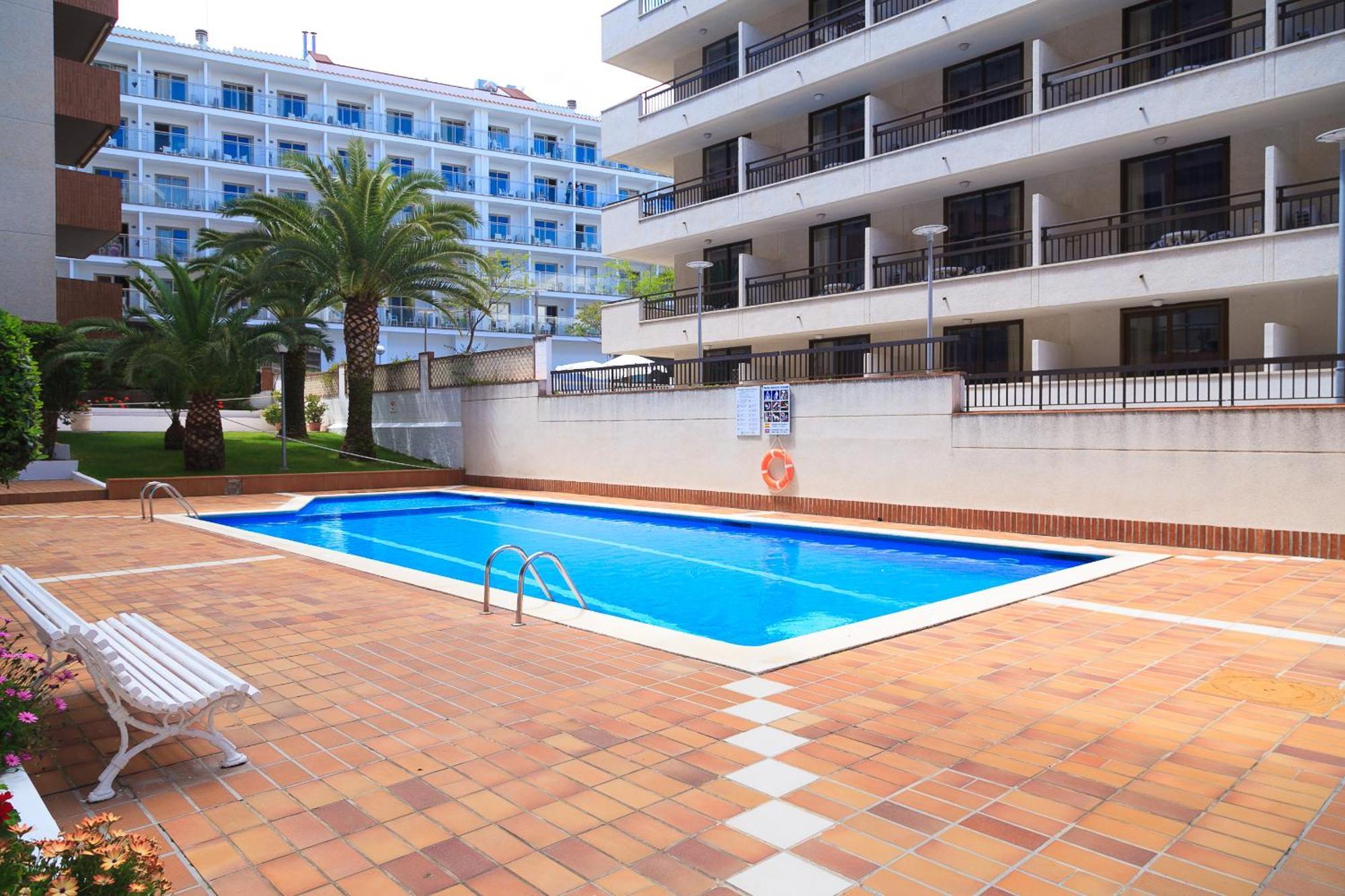 Uhc Casalmar Apartments Salou Exterior photo